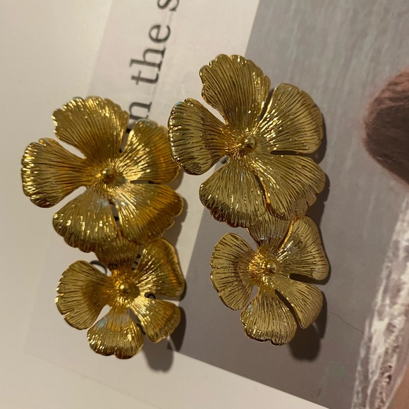 18k Gold Vermeil Flowers Earrings - Picture 2 of 5
